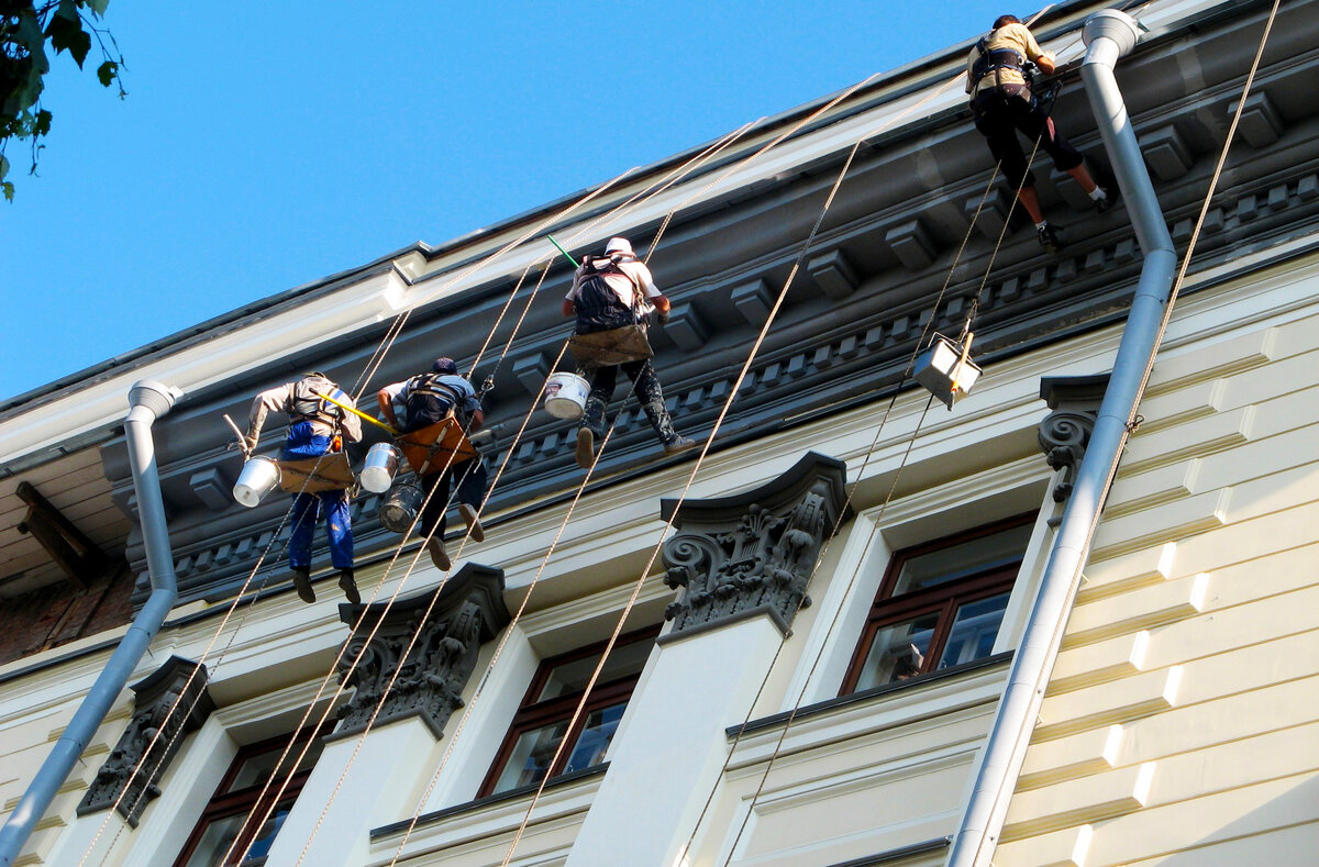 RESTORATION AND CONSTRUCTION COMPANIES
